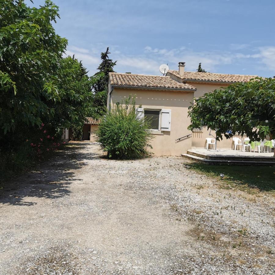 Aux portes du Luberon Cheval-Blanc Extérieur photo