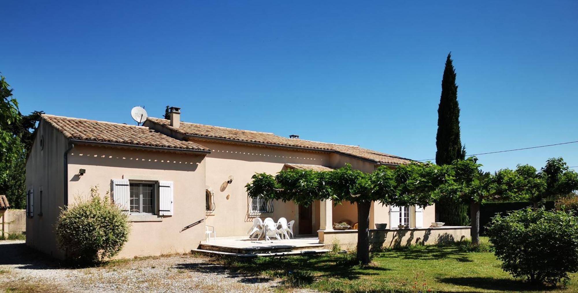 Aux portes du Luberon Cheval-Blanc Extérieur photo